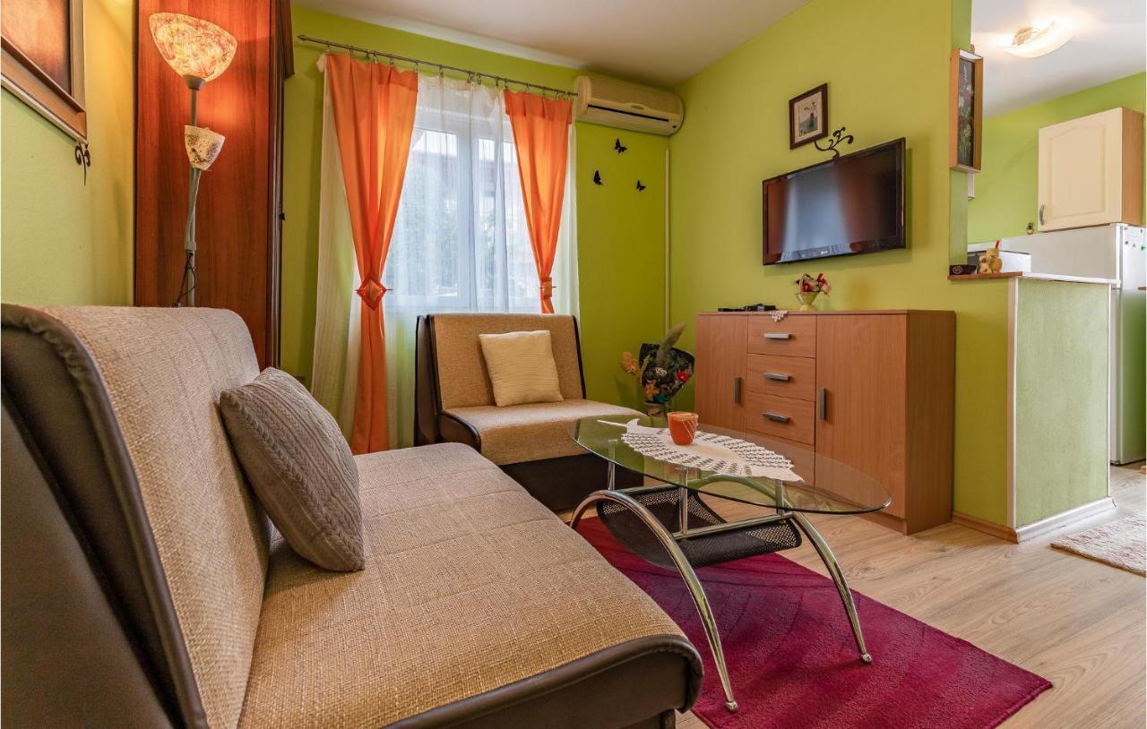 Nice Apartment In Premantura With Wifi Esterno foto