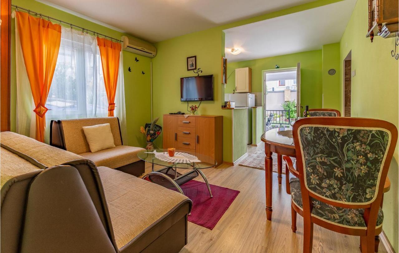 Nice Apartment In Premantura With Wifi Esterno foto